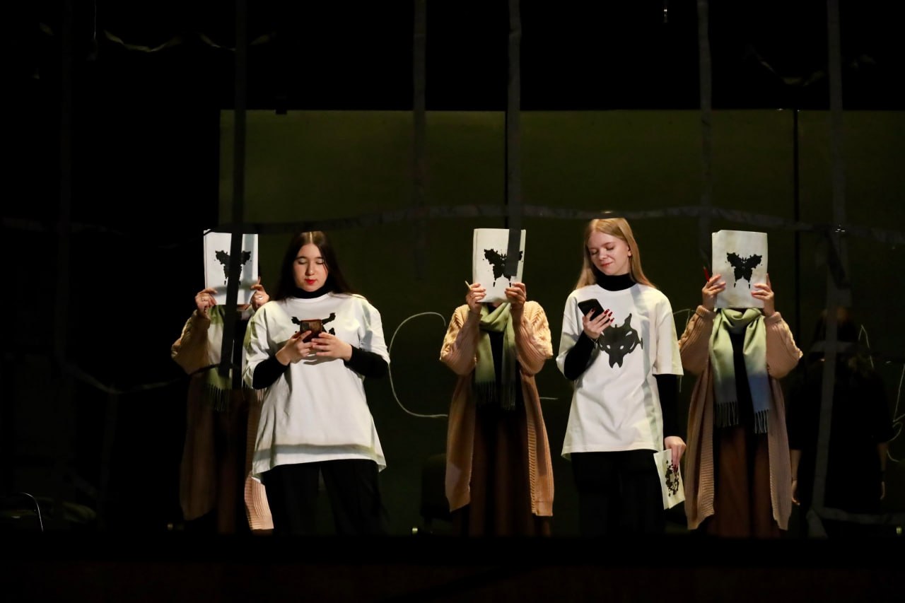 Новокузнецкий семейный театр «Лапша» взял награды на фестивале «Притяжение» в Красноярске