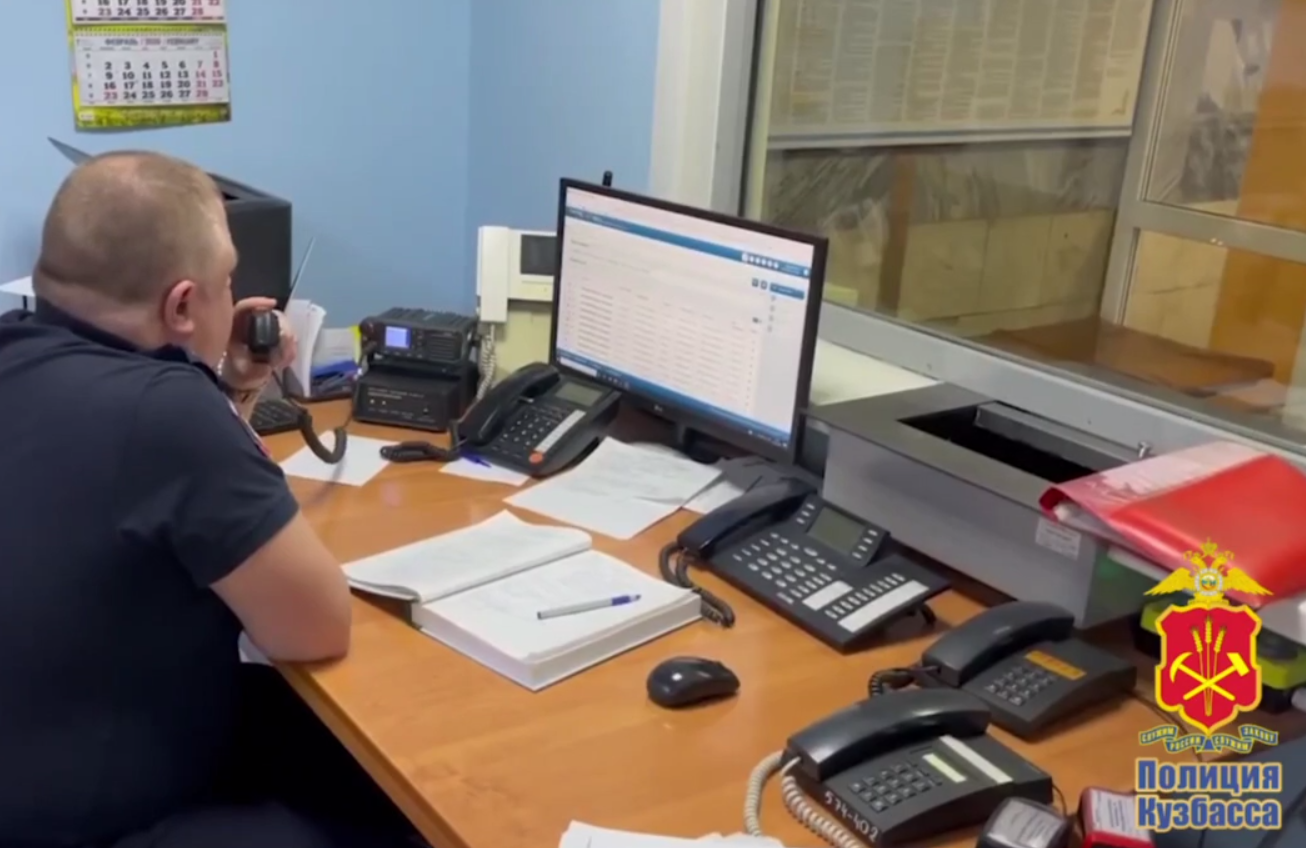 В Кузбассе задержали жителя Мариинска, который работал курьером у мошенников