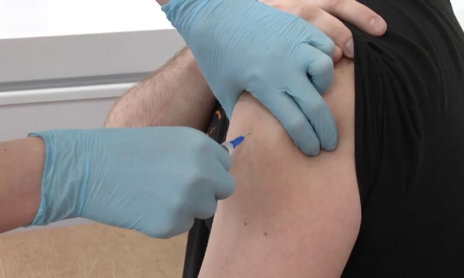 В Новокузнецке поисковики отряда «Лиза Алерт» прошли вакцинацию от клещевого энцефалита