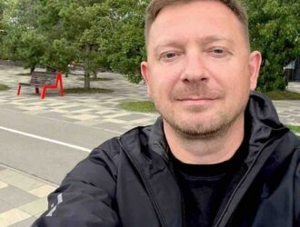 Главный художник Новокузнецка Илья Храбрый покинул этот пост