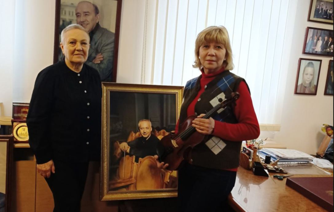 В Новокузнецке Детская школа искусств получила уникальный подарок от фонда Спивакова