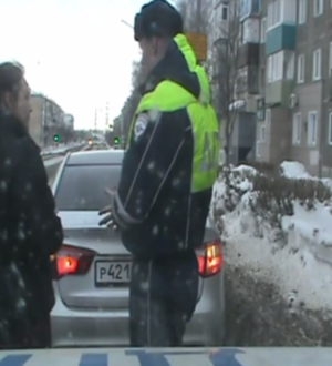 В Ленинск-Кузнецком округе лишенную прав девушку поймали за рулем