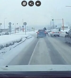 Два нарушения на одном перекрестке: в Кемерове наказали водителя благодаря проекту «Мобильный патруль»