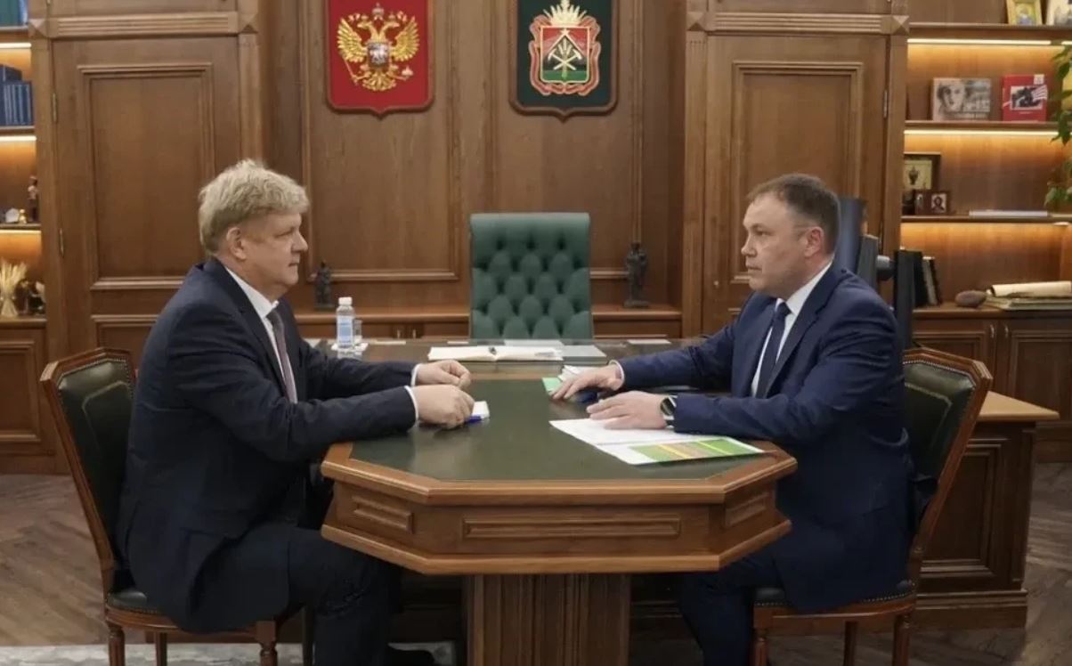 Илья Середюк обсудил ситуацию в угольной отрасли Кузбасса с полпредом Анатолием Серышевым