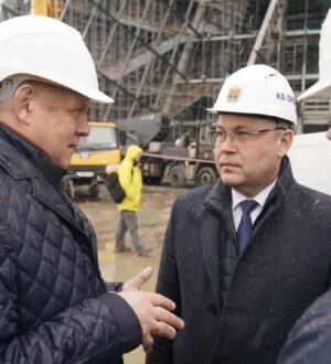 Илья Середюк и Анатолий Серышев проверили, как идет строительство Сибирского культурно-образовательного комплекса в Кемерове