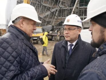 Илья Середюк и Анатолий Серышев проверили, как идет строительство Сибирского культурно-образовательного комплекса в Кемерове