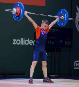 Кузбасский тяжелоатлет Ярослав Михайлов стал серебряным призером первенства России
