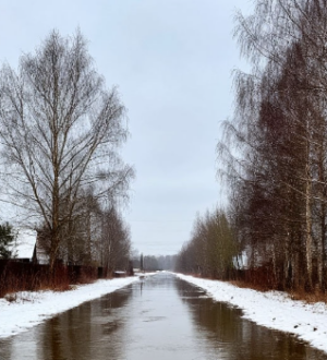 Коммунальное дежавю в Кузедееве: снова прорвало водопровод и затопило дорогу