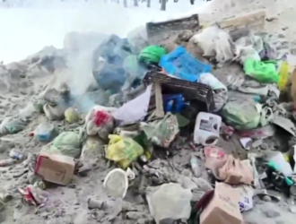 В Прокопьевске на ходу загорелся мусоровоз