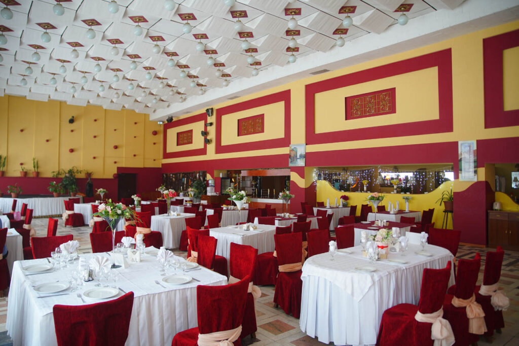 «Еда в большом городе»: бизнес-ланч в ресторане «Кузбасс» 