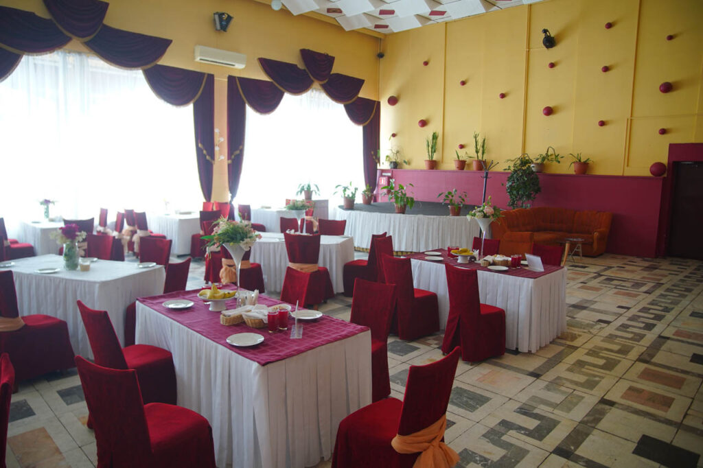 «Еда в большом городе»: бизнес-ланч в ресторане «Кузбасс» 