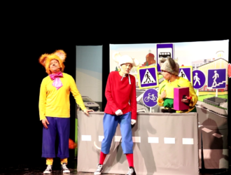 Новокузнецкий театр кукол «Сказ» подключился к работе по воспитанию грамотных участников дорожного движения