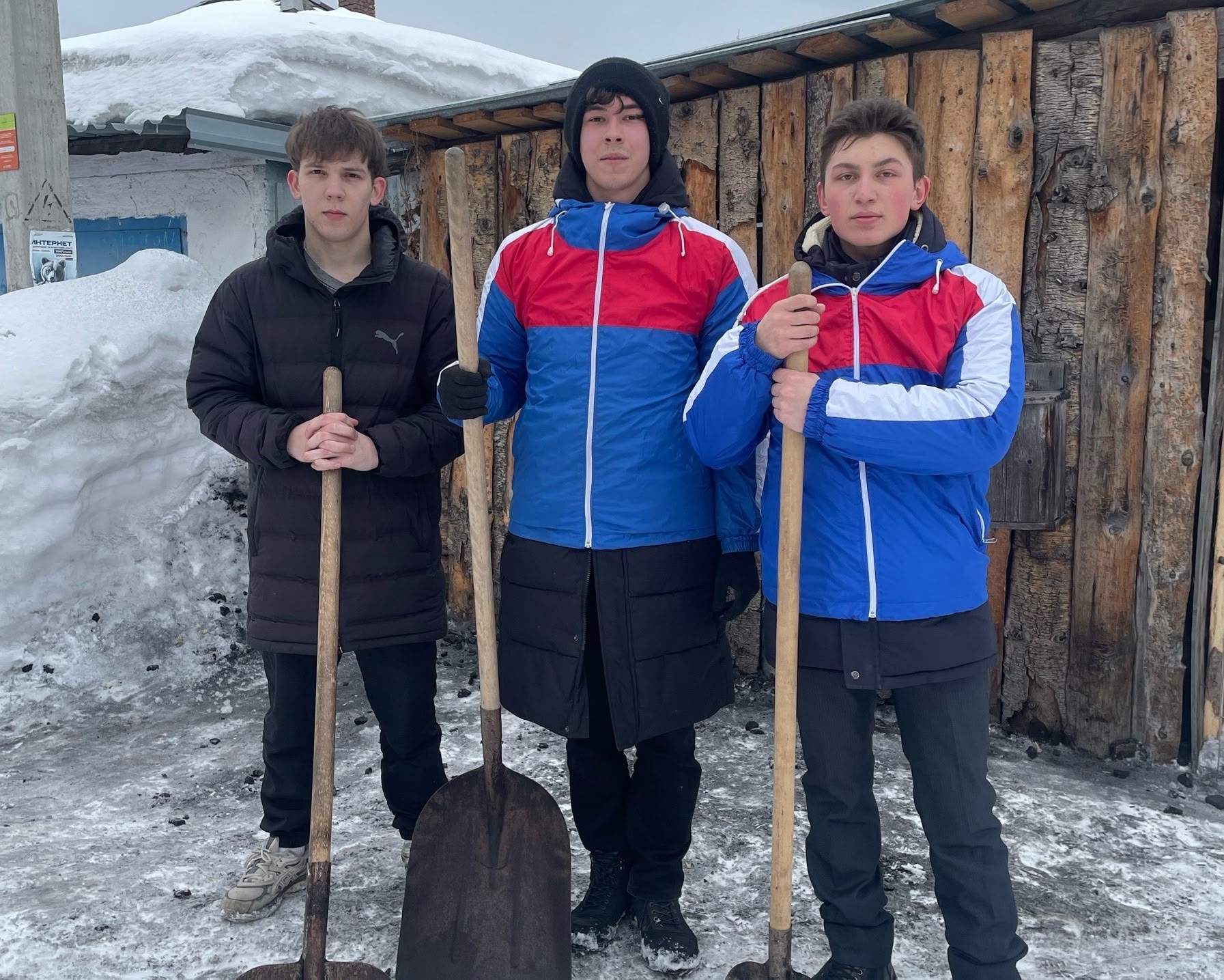 Российские студенческие отряды оказали помощь семьям мобилизованных жителей Кемеровской области-Кузбасса