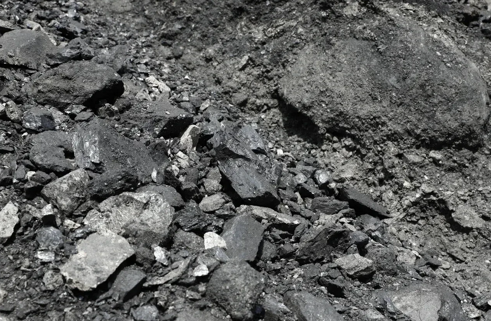 Угольным компаниям Кузбасса продлен срок уплаты налога на добычу полезных ископаемых и страховых взносов