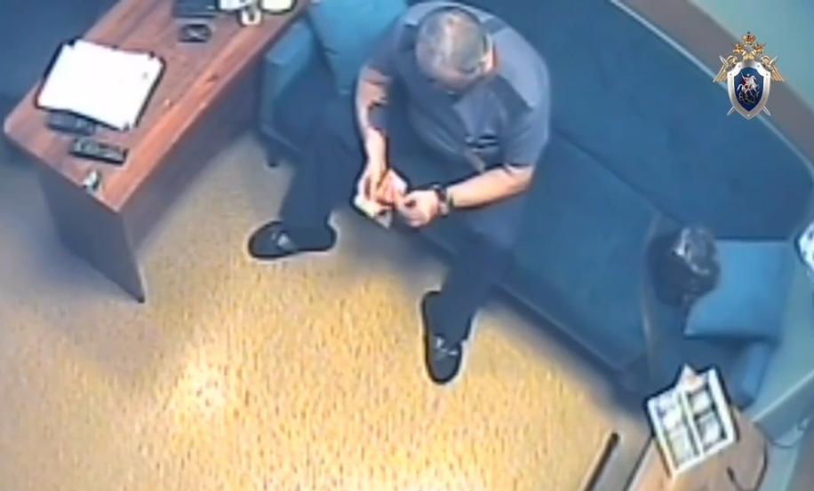 В Кузбассе главному врачу одной из больниц грозит 12 лет заключения за взятки