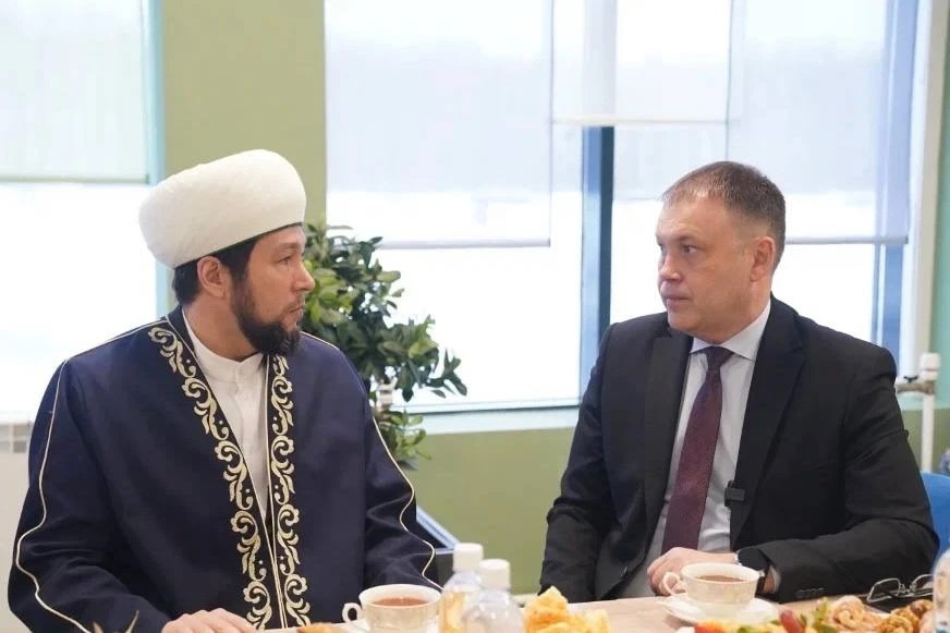 Губернатор поздравил мусульман Кузбасса с праздником Ураза-байрам
