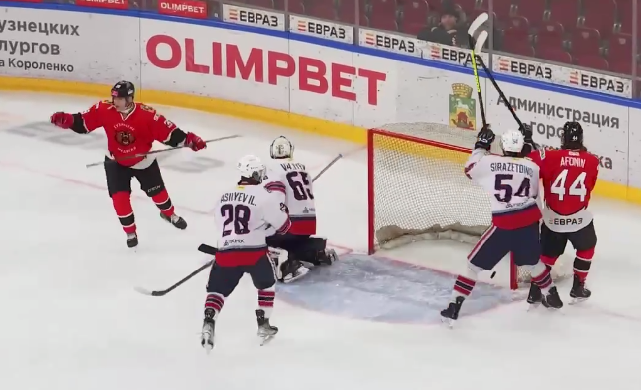 «Кузнецкие Медведи» прервали длительную серию поражений