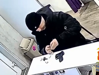 Беловчанина наказали за стрельбу из пистолета на улице