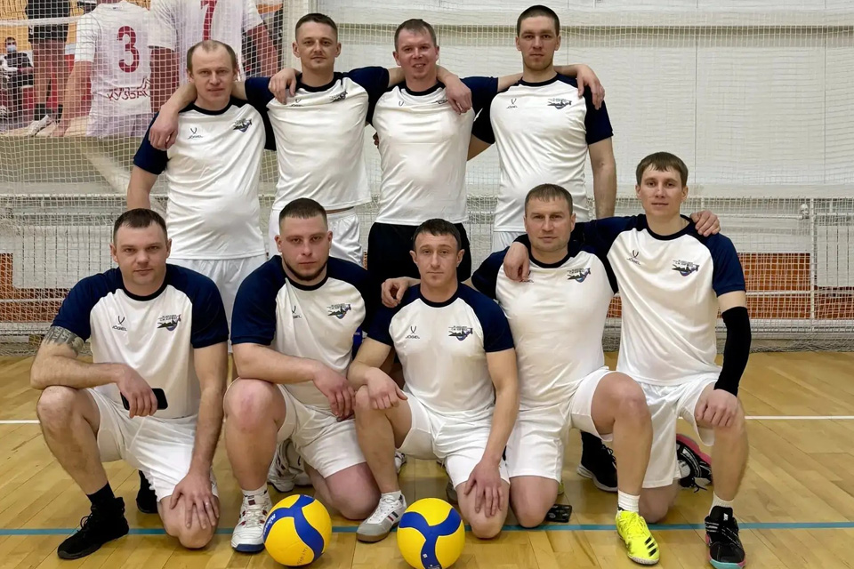 В СУЭК-Кузбассе определили сильнейших в волейболе и мини-футболе