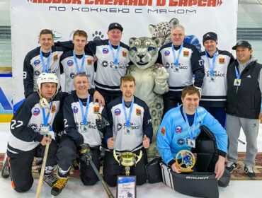 Хоккеисты СУЭК-Кузбасс взяли серебро на республиканском турнире «Кубок Снежного барса»