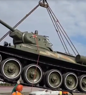 В Кемерове танк Т-34 отправили готовиться к параду на 9 Мая