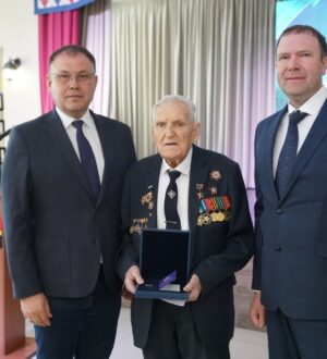 Легендарный кузбасский ветеран отмечает вековой юбилей