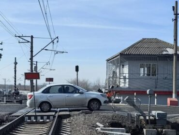 В Кузбассе на трех железнодорожных переездах ужесточили контроль за автомобилями