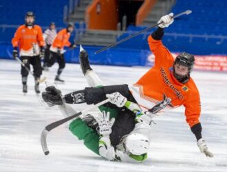 Юные кемеровчане взяли серебро первенства России по хоккею с мячом
