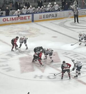 Новокузнецкий «Металлург» проиграл Самаре вторую игру в серии 1/8 плей-офф