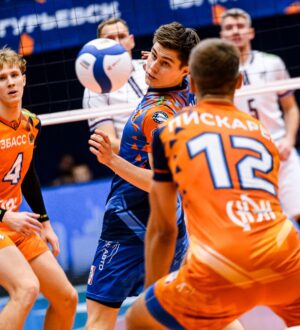 Волейбольный «Кузбасс» обыграл «Горький» в первом матче 1/8 финала Кубка России