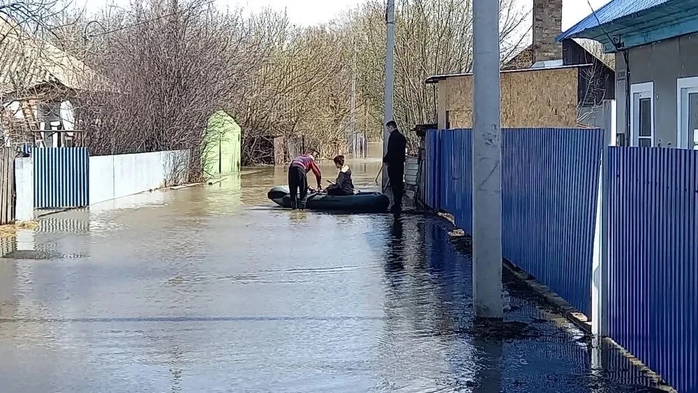 В беловском «Треугольнике» затопило 11 домов и 100 огородов
