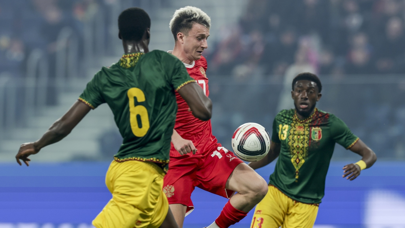 Футболиста из Кузбасса признали лучшим игроком сборной России в матче с Мали