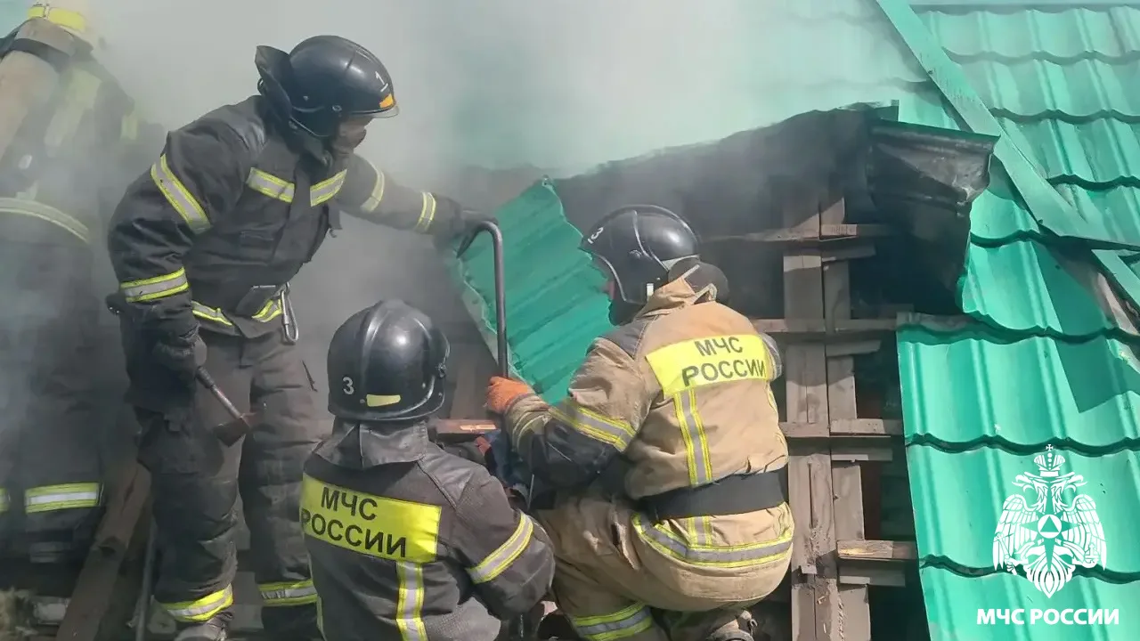 При пожаре в Кузбассе спаслись 6 человек