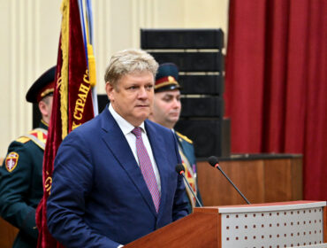 Анатолий Серышев в ходе рабочей поездки в Алтайский край поздравил выдающегося ученого Геннадия Сакович с 95-летием