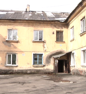 В Новокузнецке аварийный дом, где в одной из квартир рухнул потолок, обещают в скором времени расселить