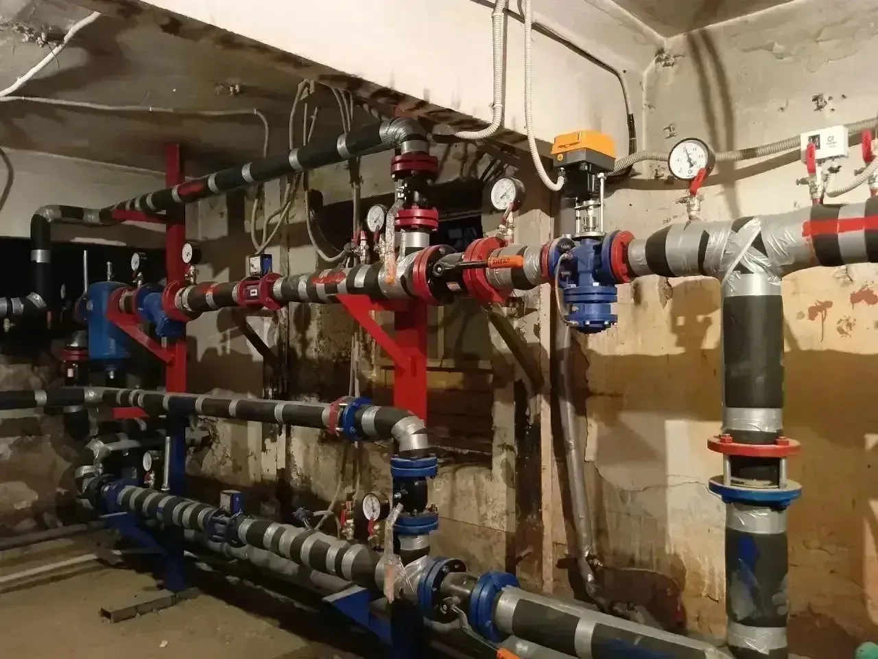 В 2026 году в Кузбассе капитально отремонтируют более 900 многоквартирных домов