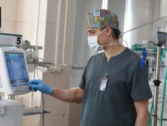  В Кузбассе вернули к жизни пациентку после остановки сердца на 71 минуту