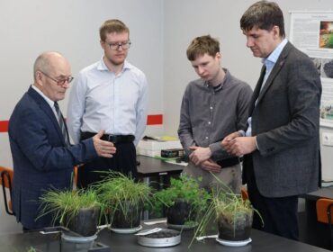 Отходы промышленных предприятий Новокузнецка превращают в плодородную почву