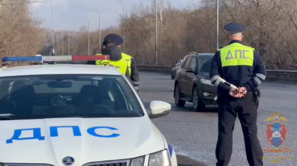 В Кузбассе выявляют нарушителей правил выезда на встречную полосу