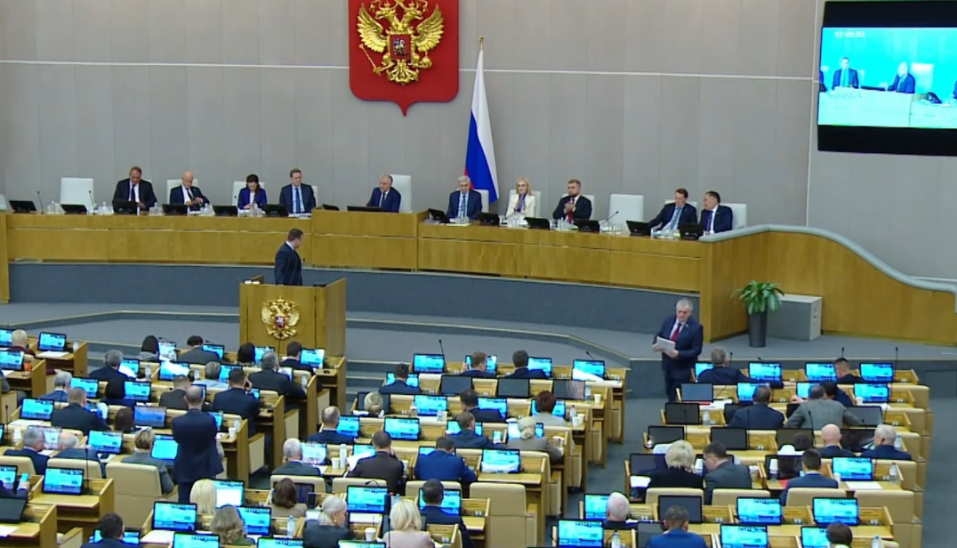 Госдума: россияне должны получать 13-ю зарплату и 13-ю пенсию перед Новым годом