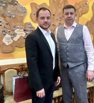Главы Гурьевского и Междуреченского округов обменялись опытом