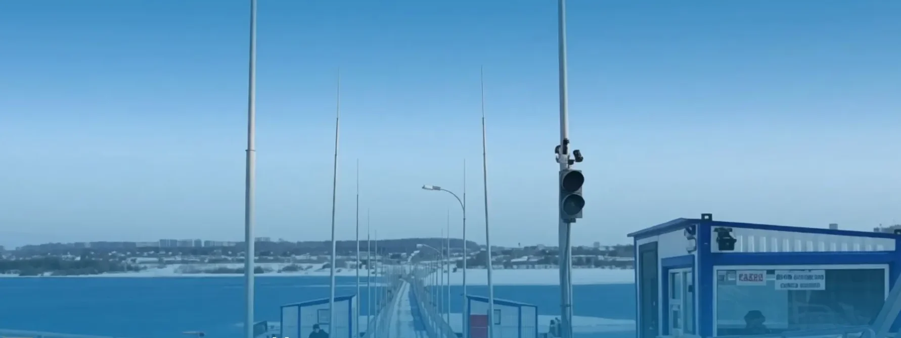 В Юрге собрали понтонный мост