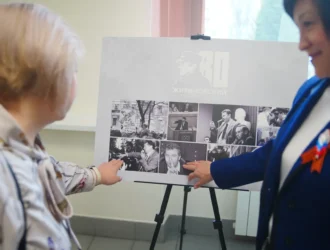 В кузбасском парламенте открылась выставка в память о Владимире Жириновском