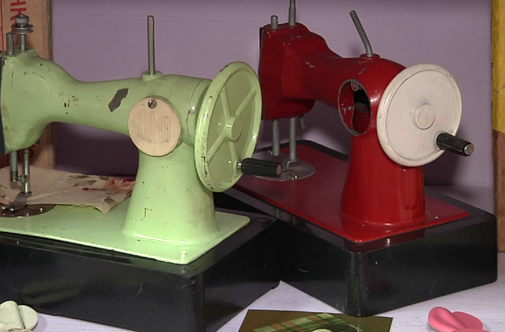 В Новокузнецке представили выставку, которая поможет окунуться в советское детство