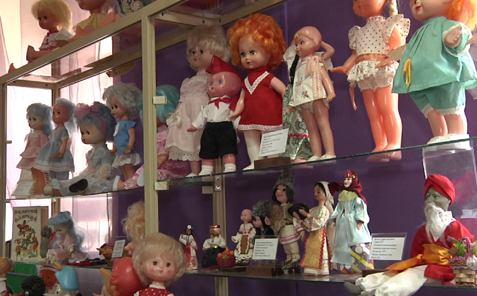 В Новокузнецке представили выставку, которая поможет окунуться в советское детство
