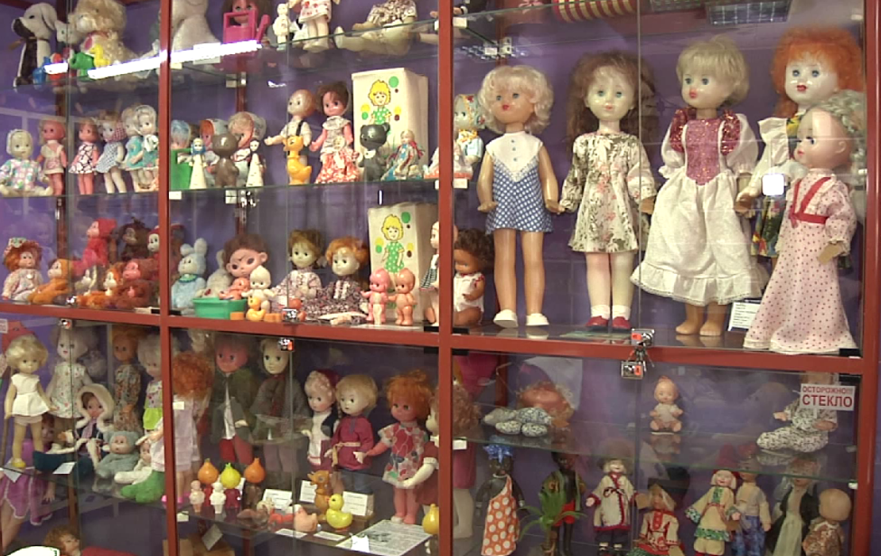 В Новокузнецке представили выставку, которая поможет окунуться в советское детство