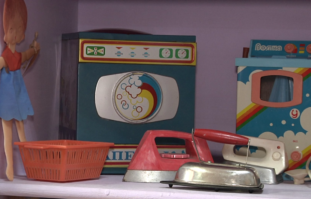 В Новокузнецке представили выставку, которая поможет окунуться в советское детство