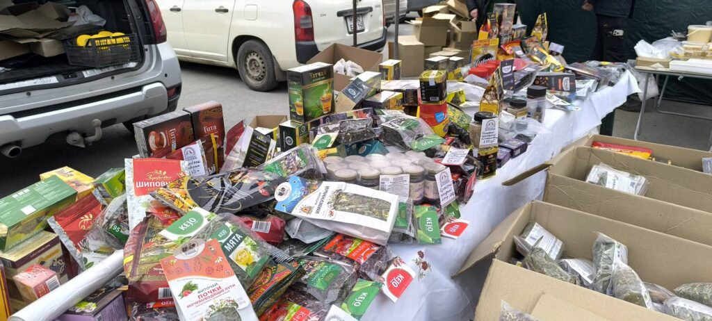 Пасхальные хлопоты: фоторепортаж с кемеровской ярмарки