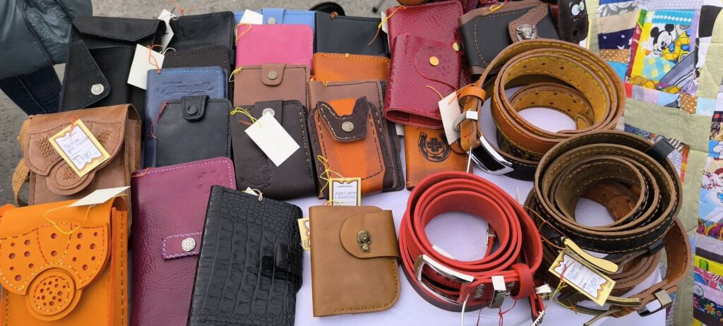 Пасхальные хлопоты: фоторепортаж с кемеровской ярмарки