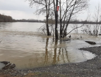 Синоптики прогнозируют, что Томь в Новокузнецке поднимется максимум чуть выше 7 метров